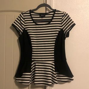 Black/White peplum tip. Size L